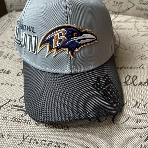 NFL Other - NFL Gray and Black Cap with Team Logo
